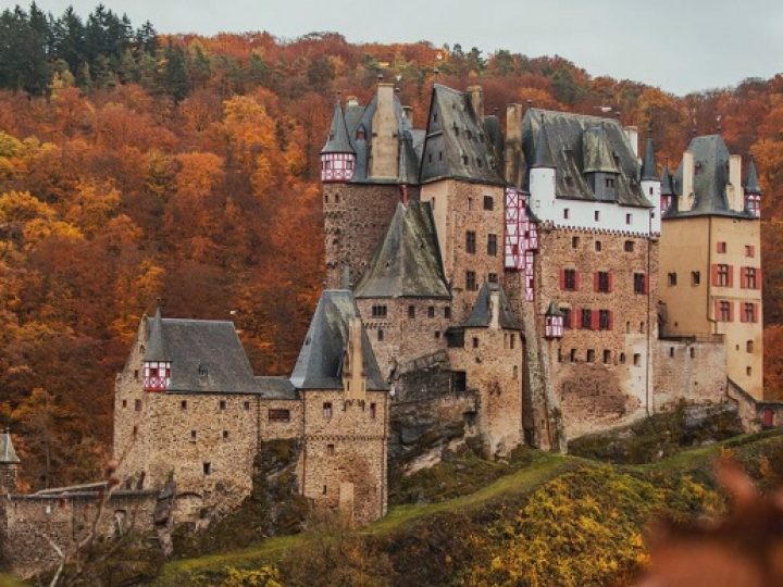 Five Reasons You Should Visit Europe During Autumn