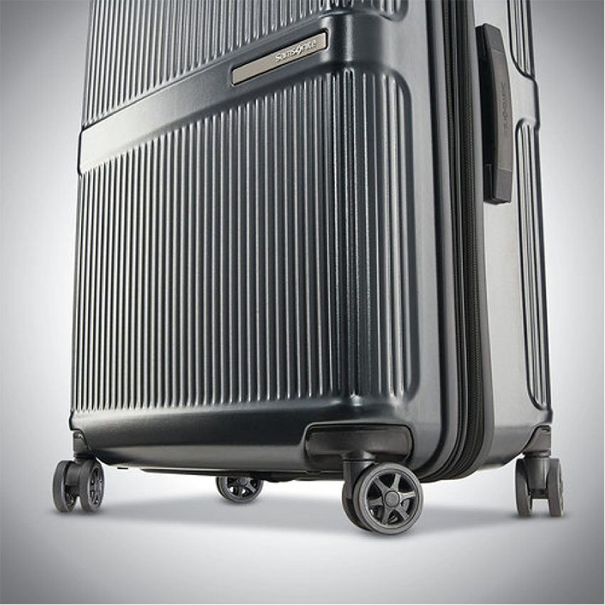 Choose travel suitcase 