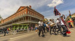 Alright, Let’s Dive into the Big Easy! New Orleans Awaits!
