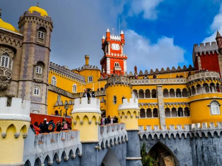 Portugal Itinerary 7 Days: Family and Solo Plan